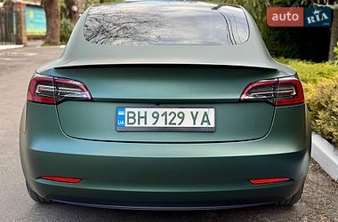 Седан Tesla Model 3 2023 в Одессе