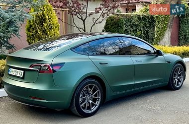 Седан Tesla Model 3 2023 в Одессе