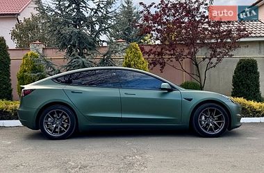 Седан Tesla Model 3 2023 в Одессе