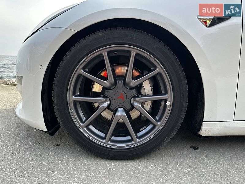 Седан Tesla Model 3 2018 в Кропивницькому