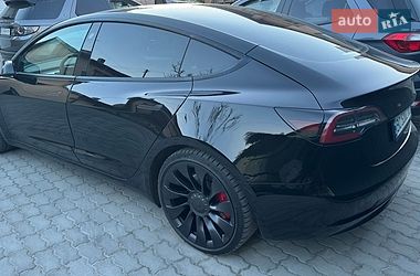 Седан Tesla Model 3 2022 в Львове