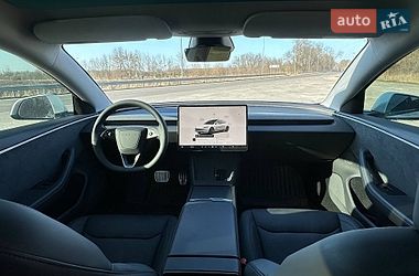 Седан Tesla Model 3 2024 в Львове