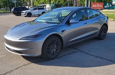 Седан Tesla Model 3 2025 в Запорожье