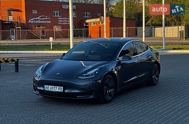 Седан Tesla Model 3 2020 в Днепре