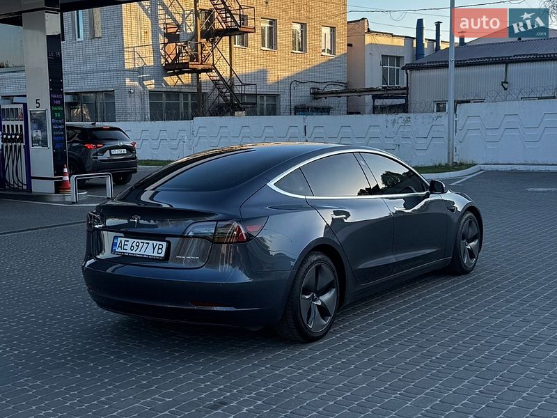 Седан Tesla Model 3 2020 в Днепре