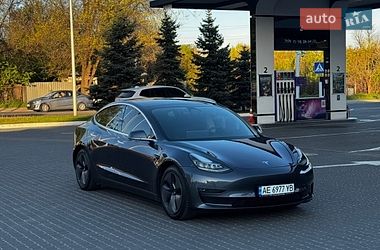 Седан Tesla Model 3 2020 в Днепре