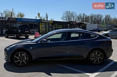 Седан Tesla Model 3 2018 в Киеве