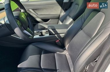 Седан Tesla Model 3 2019 в Києві