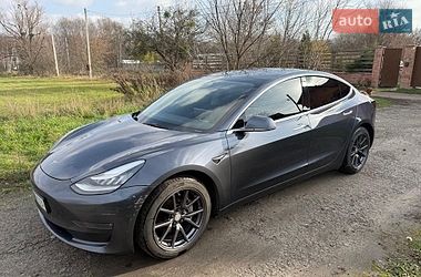 Седан Tesla Model 3 2020 в Києві