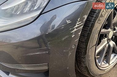 Седан Tesla Model 3 2020 в Києві