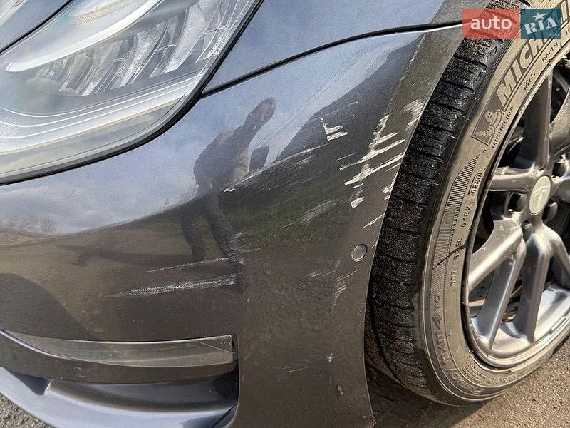 Седан Tesla Model 3 2020 в Києві