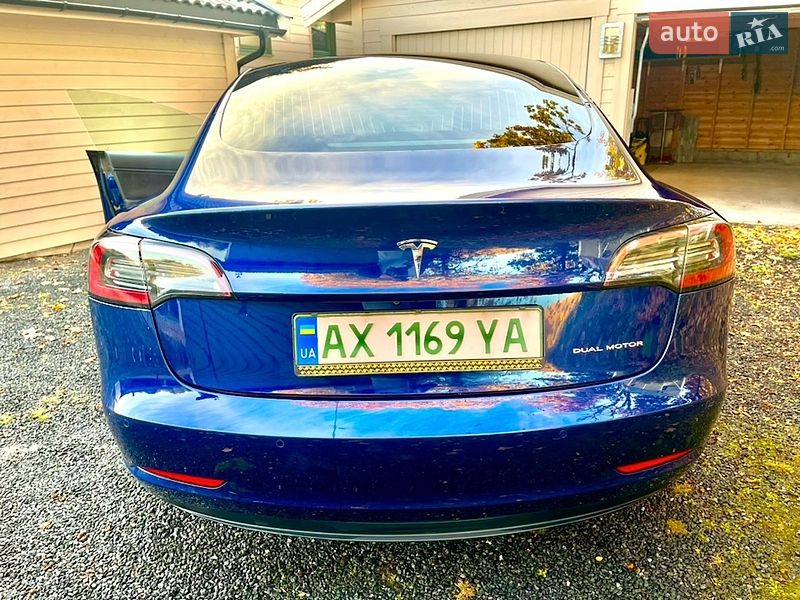 Седан Tesla Model 3 2019 в Харькове