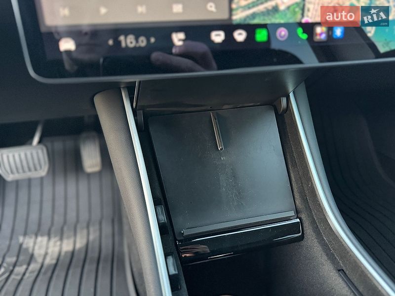 Седан Tesla Model 3 2019 в Днепре