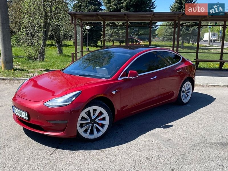 Tesla Model 3 2017