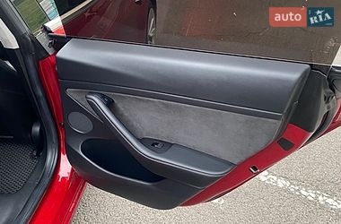 Седан Tesla Model 3 2017 в Луцьку