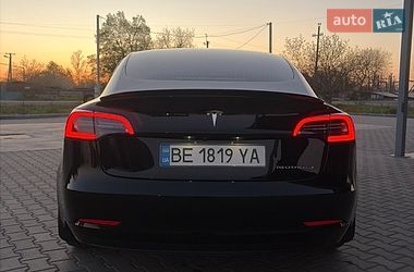 Седан Tesla Model 3 2018 в Врадиевке
