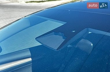 Седан Tesla Model 3 2022 в Львові