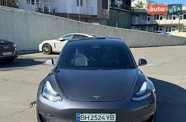 Седан Tesla Model 3 2020 в Одессе