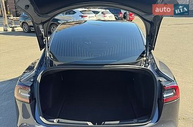 Седан Tesla Model 3 2020 в Одессе