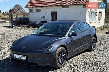 Седан Tesla Model 3 2024 в Луцьку