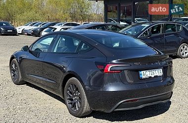 Седан Tesla Model 3 2024 в Луцьку