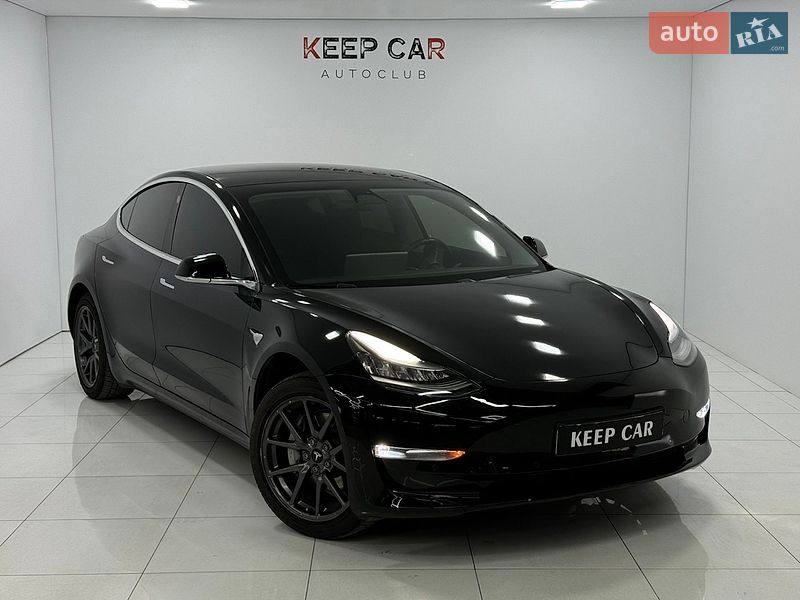 Tesla Model 3 2019