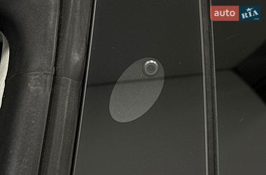 Седан Tesla Model 3 2019 в Одесі