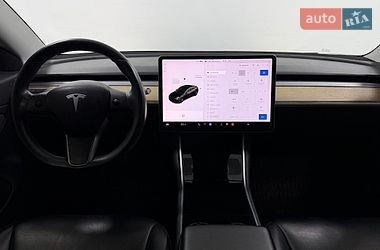 Седан Tesla Model 3 2019 в Одесі