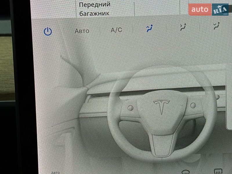 Седан Tesla Model 3 2019 в Одесі