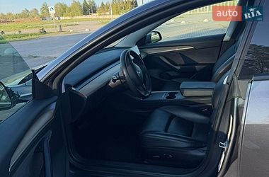 Седан Tesla Model 3 2022 в Львові