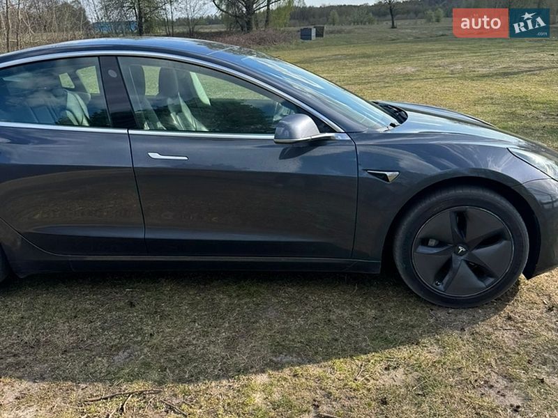 Седан Tesla Model 3 2019 в Ковеле