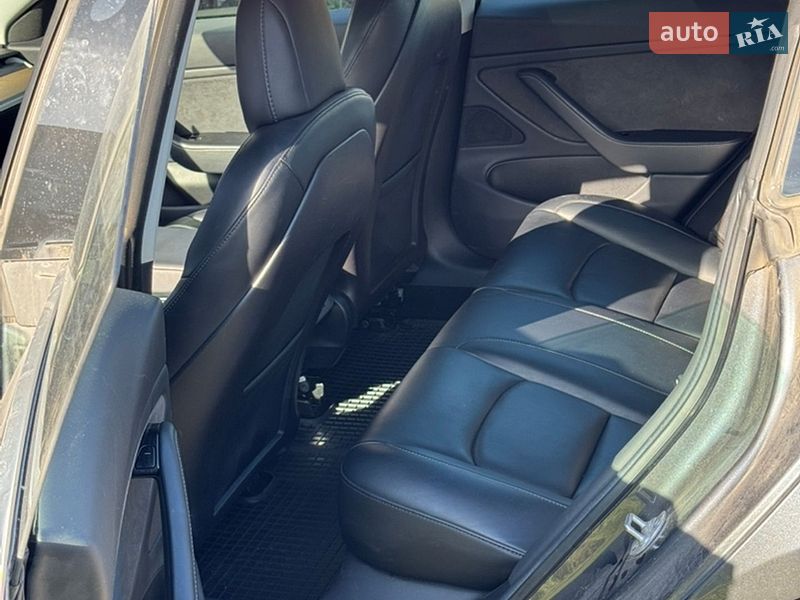 Седан Tesla Model 3 2019 в Ковеле