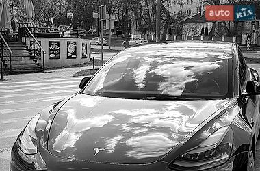 Седан Tesla Model 3 2022 в Каменец-Подольском
