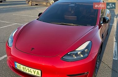 Седан Tesla Model 3 2022 в Дніпрі