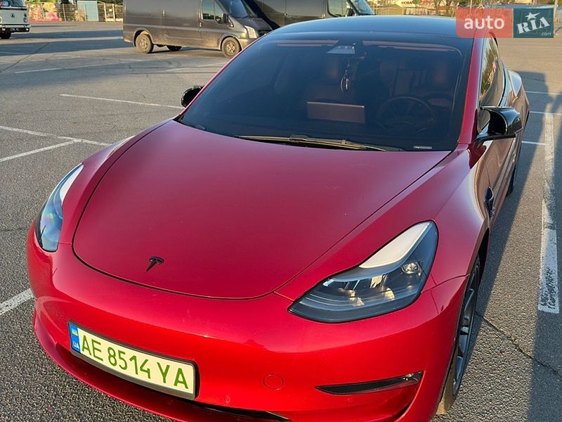 Седан Tesla Model 3 2022 в Дніпрі