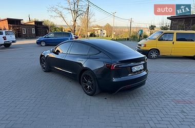 Седан Tesla Model 3 2024 в Золочеве