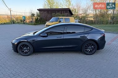 Седан Tesla Model 3 2024 в Золочеве