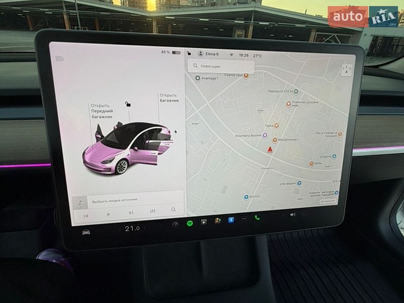 Седан Tesla Model 3 2021 в Киеве