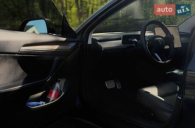 Седан Tesla Model 3 2022 в Тернополі