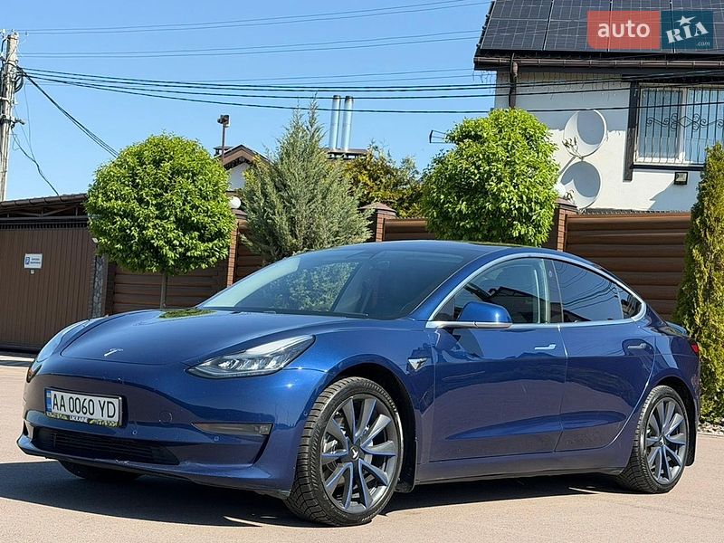Седан Tesla Model 3 2017 в Борисполе
