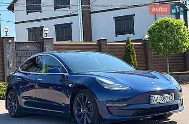 Седан Tesla Model 3 2017 в Борисполе