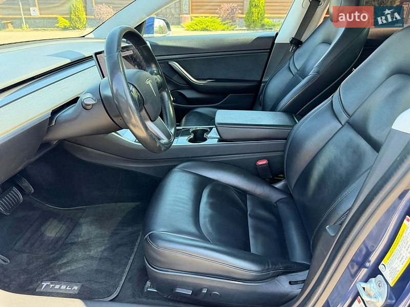Седан Tesla Model 3 2017 в Борисполе