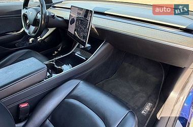 Седан Tesla Model 3 2017 в Борисполе