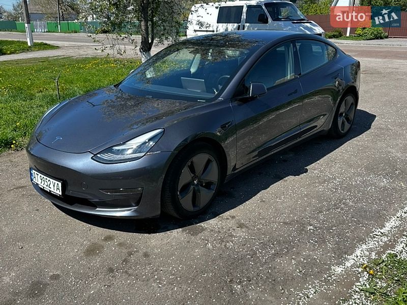 Tesla Model 3 2020