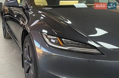 Седан Tesla Model 3 2024 в Киеве