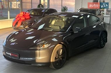 Седан Tesla Model 3 2024 в Киеве