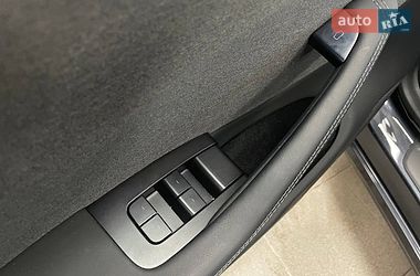Седан Tesla Model 3 2024 в Киеве