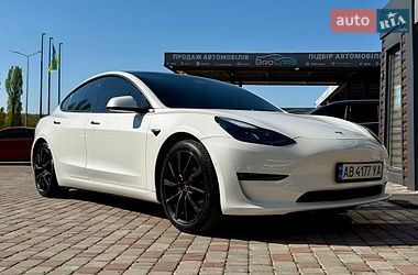 Седан Tesla Model 3 2021 в Виннице