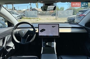 Седан Tesla Model 3 2020 в Ивано-Франковске