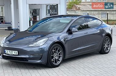 Седан Tesla Model 3 2020 в Запорожье